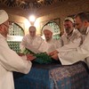 افتخار تشرف و حضور استاد تقوی در آیین غبارروبی روضه منوره رضوی